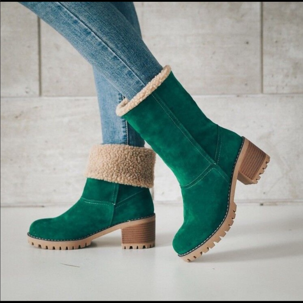 Snow boots